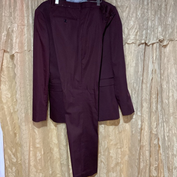 Express suit - Picture 2 of 7